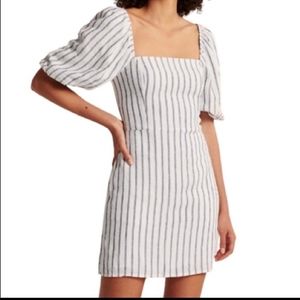 Abercrombie & Fitch, XS.